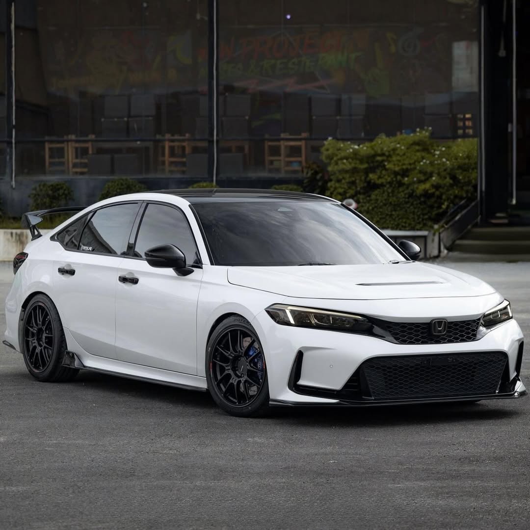 Type R Style Front Bumper for 2022-2025 Honda Civic