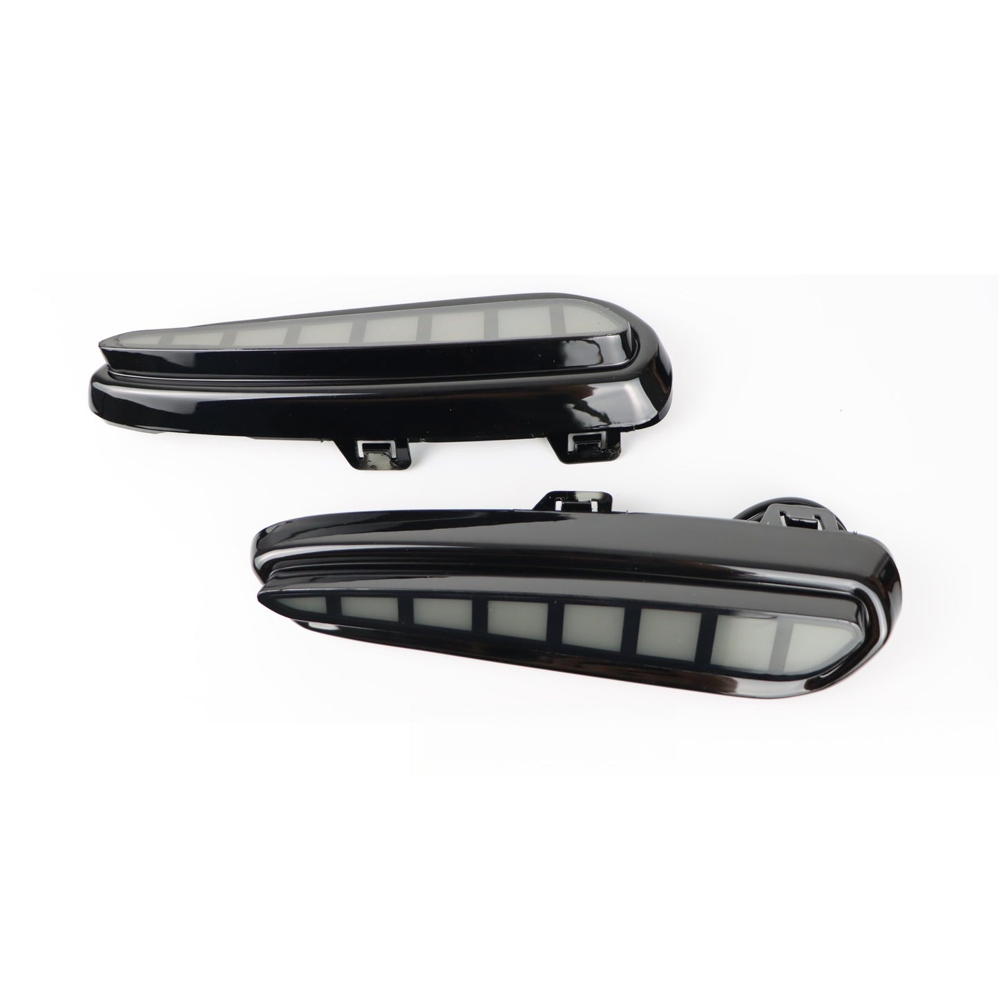 Sequential LED rear garnish lights (8)