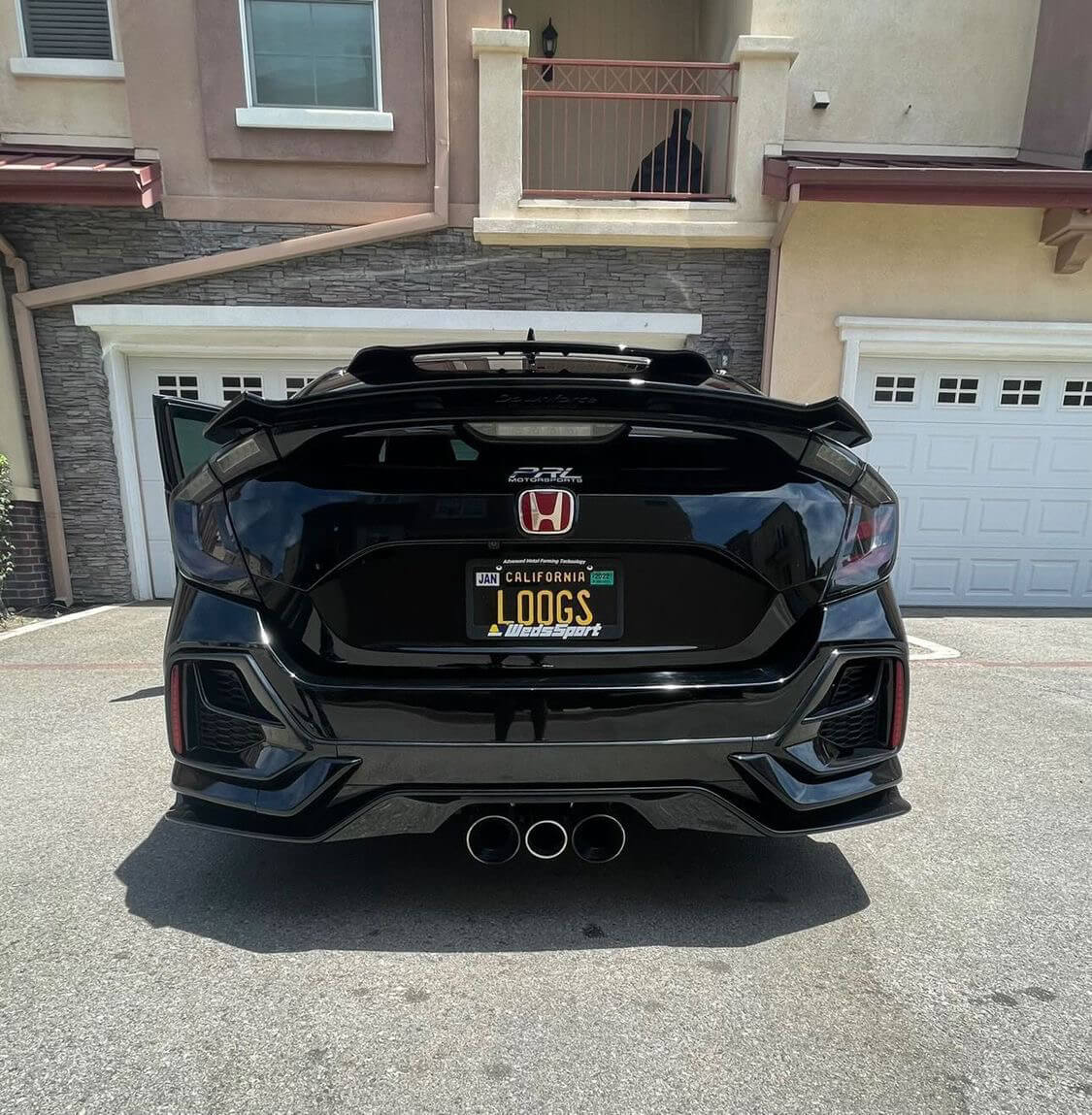 Spoiler for FK7/FK8 (Hatches)