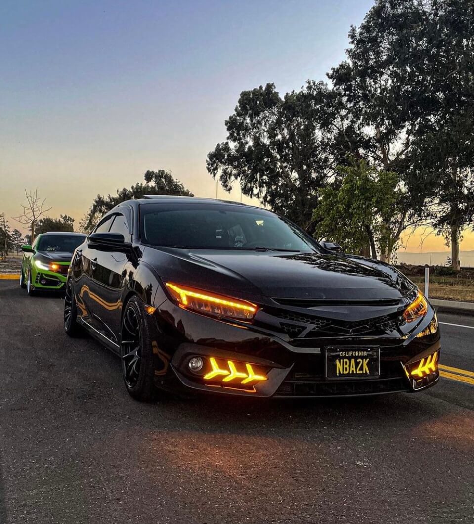 UMS Sedan Garnish Lights