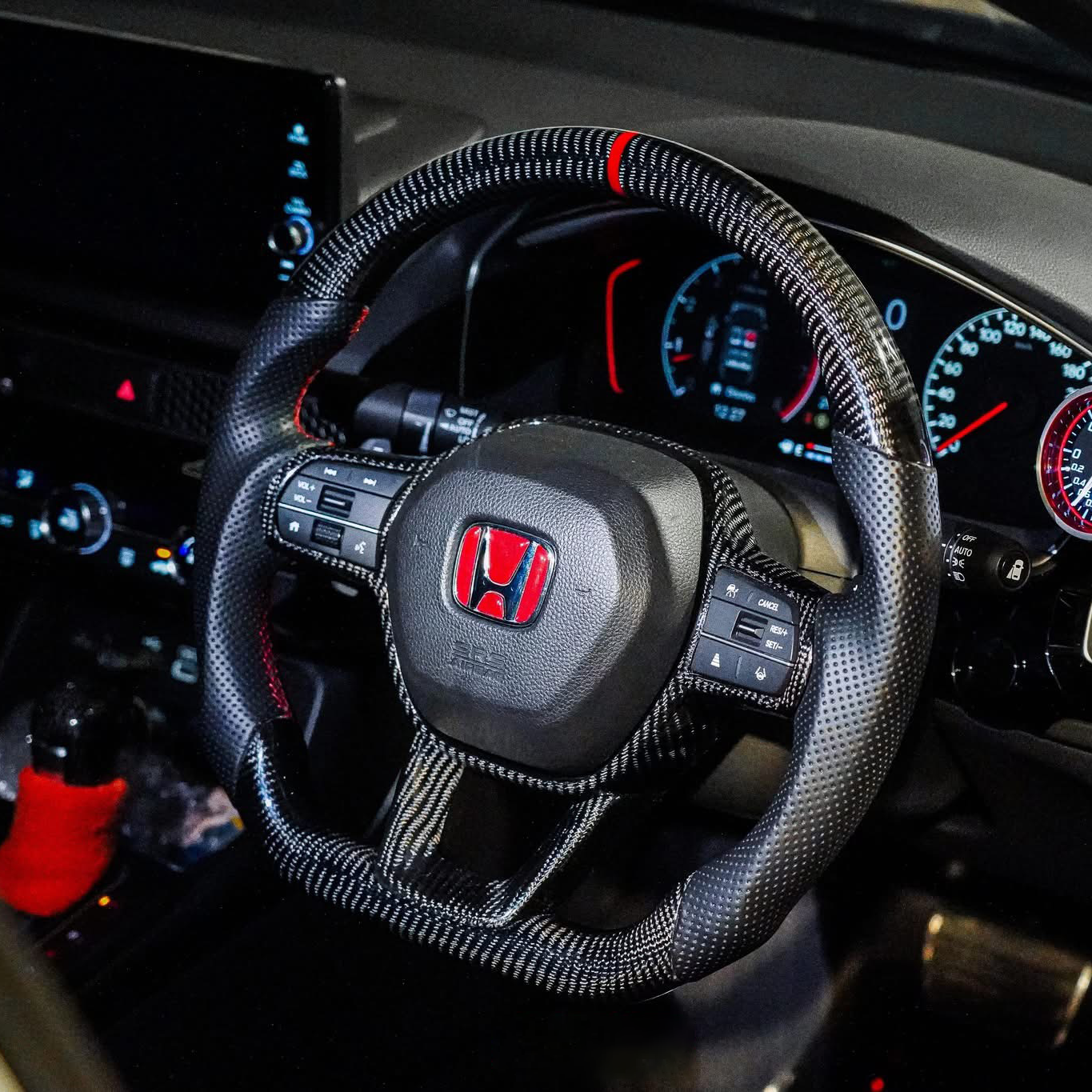 UMS Carbon Fiber Steering Wheel [for 2022-25 Honda Civic]