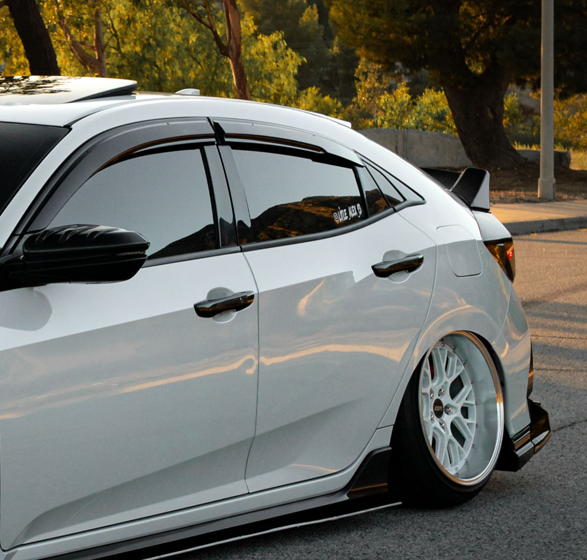 Smoked window visors installed on 2016-2021 Honda Civic sedan (14)