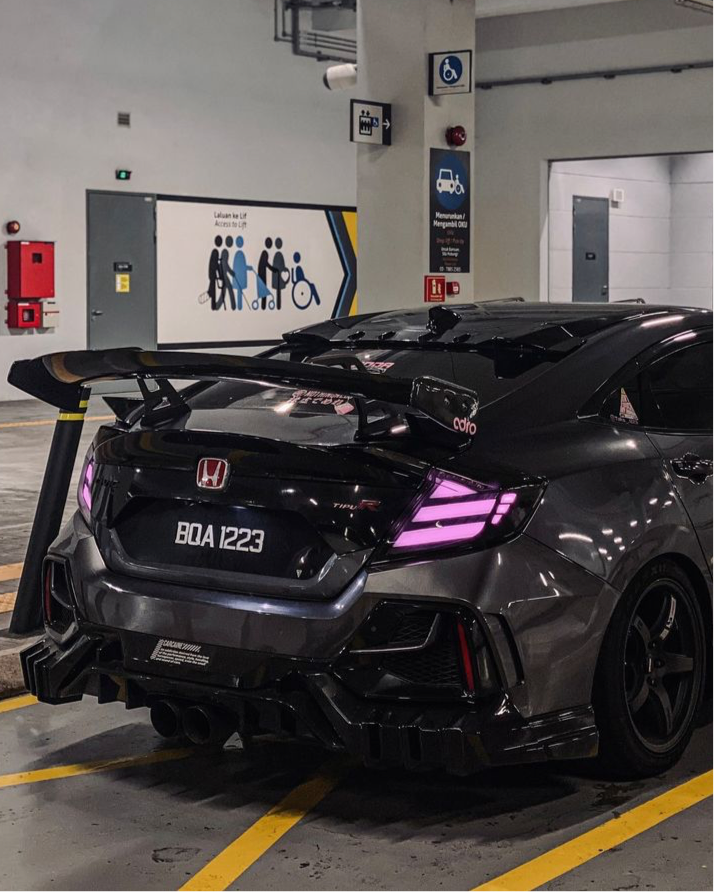 Bアルティメットスタジアム　ライトニングブラックバージョン RGB UMS v1 Sequential Taillights [for 2016-2021 Honda Hatchback
