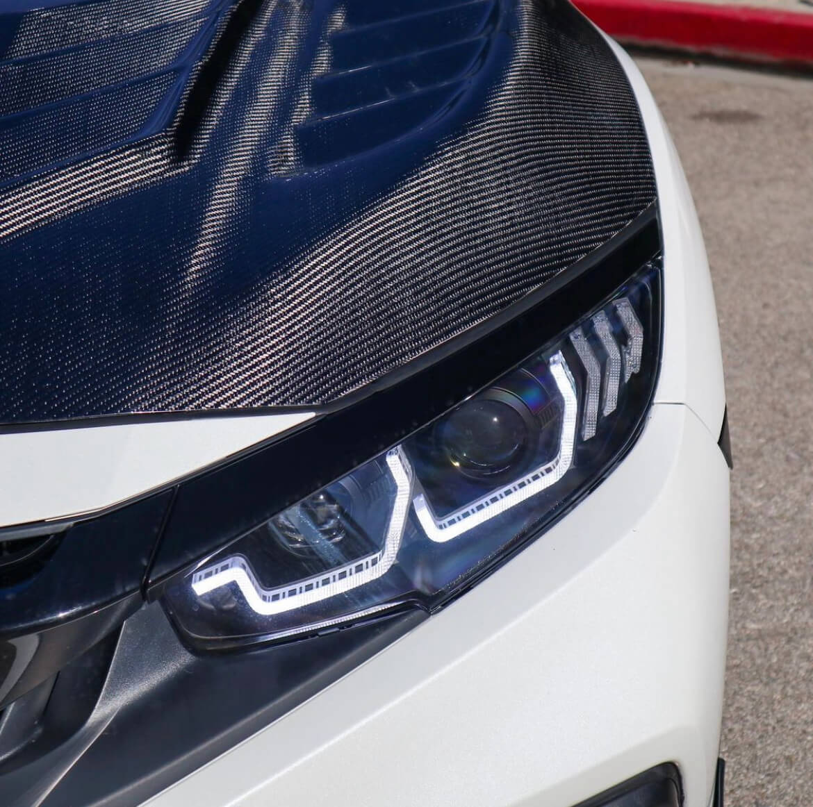 Sequential LED headlights with full turn signal rings. (1)