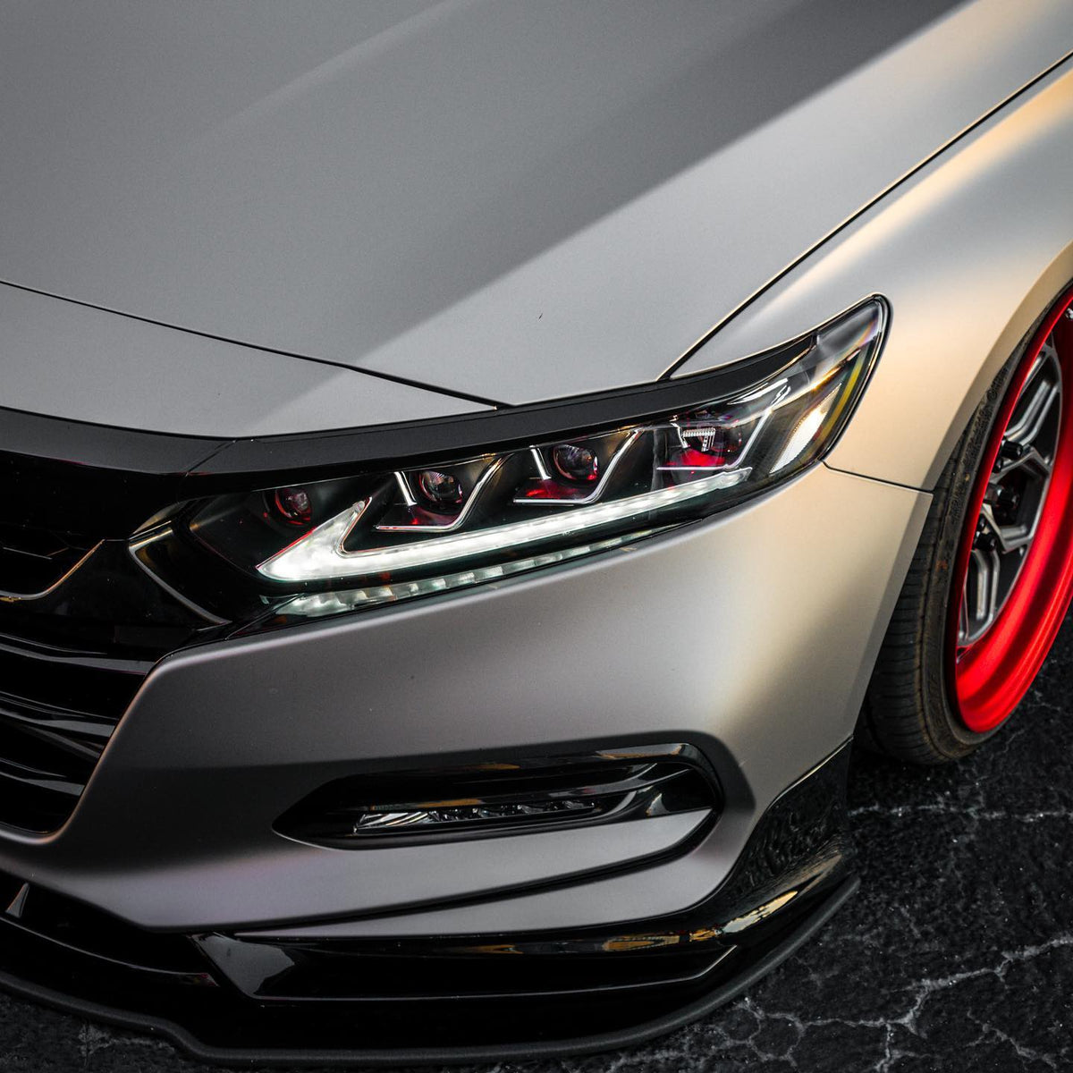 Pair of LED projector headlights with demon eye design for Honda Accord (4)