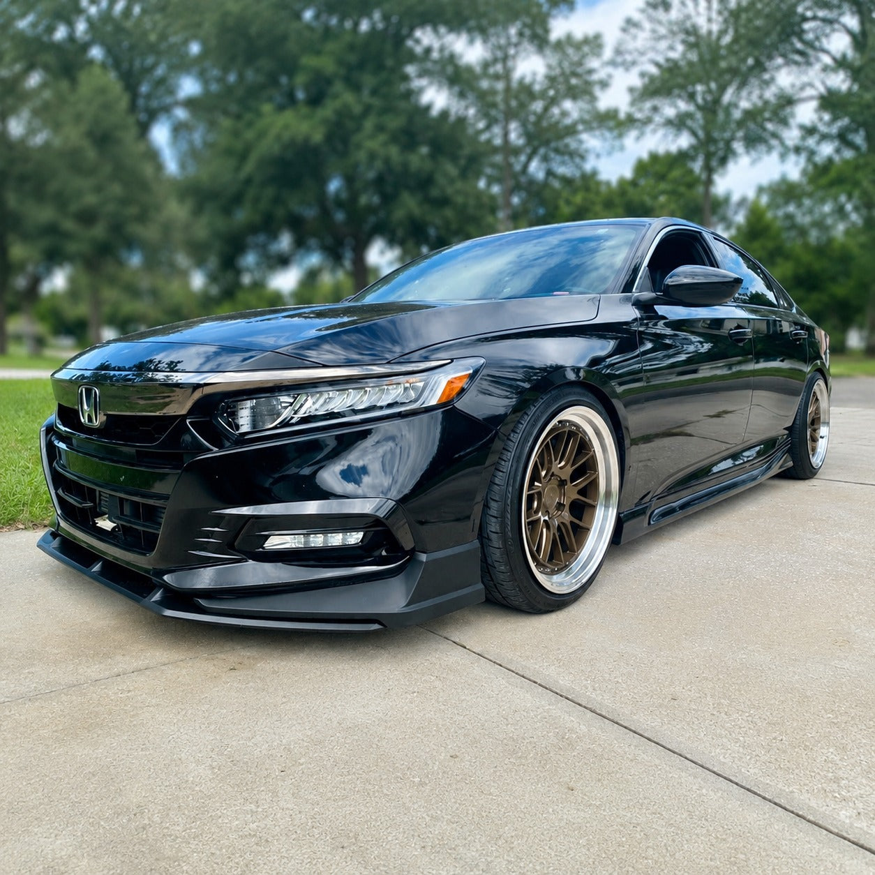 Gloss black front bumper lip and fog light trim for 2018-2020 Honda Accord (1)