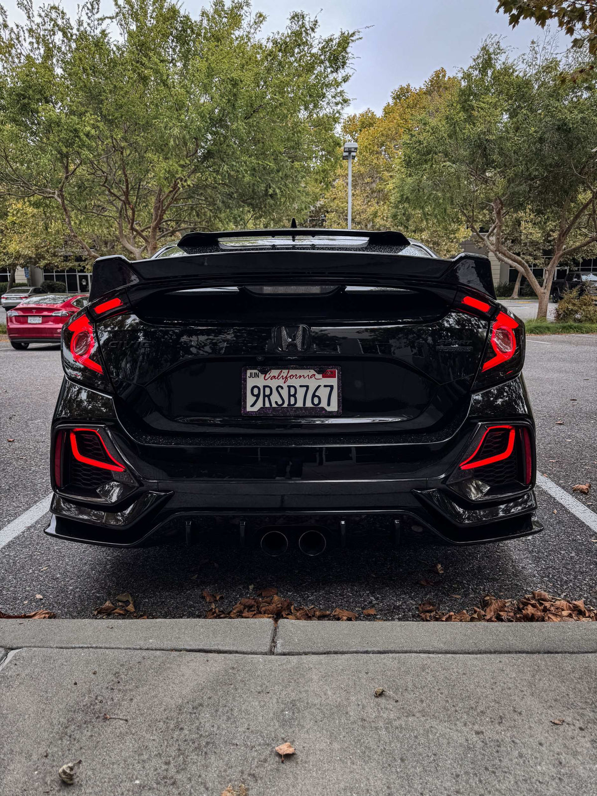 Sequential fog lights installed in 2020-style Honda Civic fog garnish. (3)