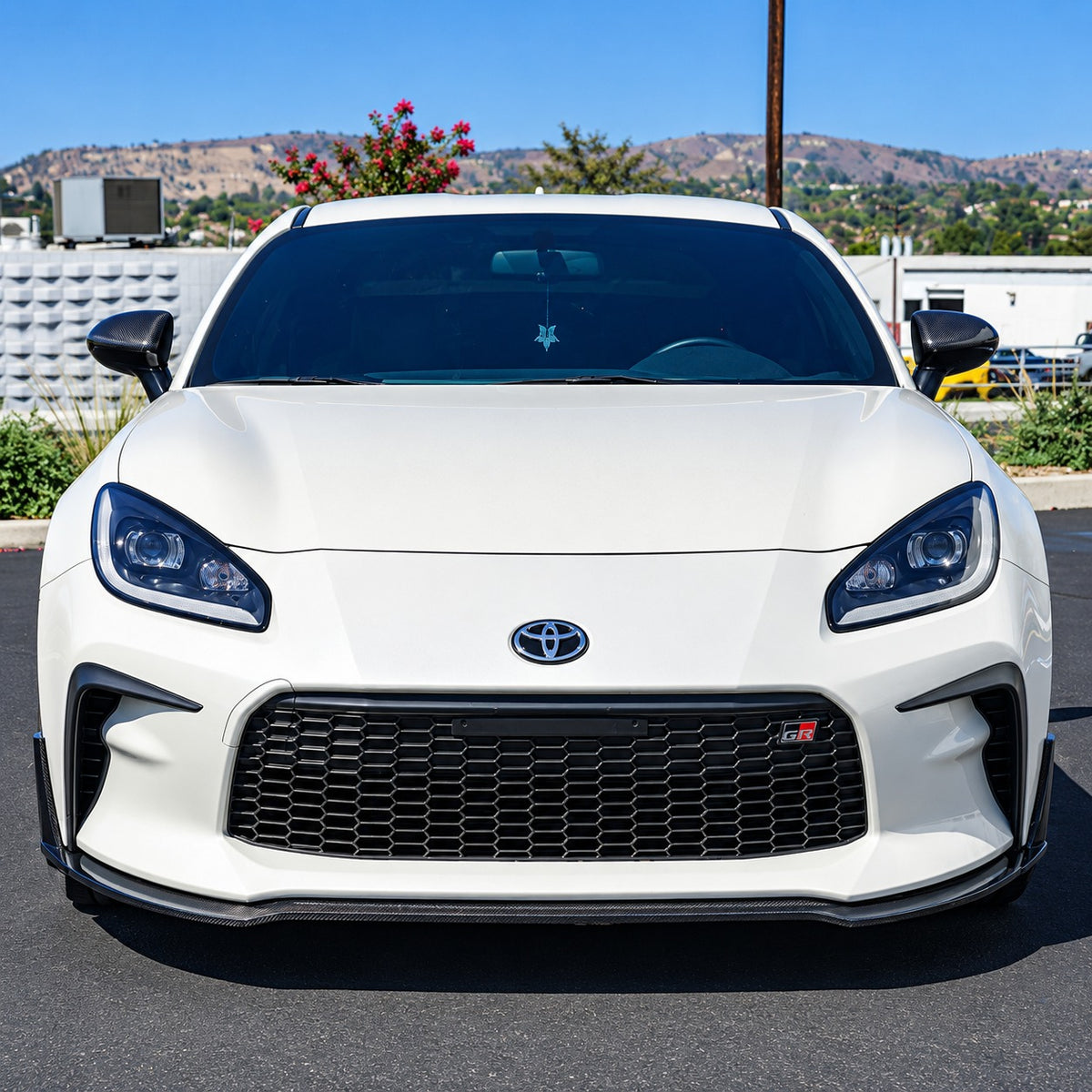 Real carbon fiber front bumper lip splitter with center lip and corner winglets installed on Toyota GR86 (2)
