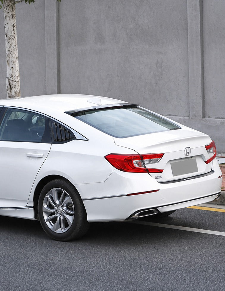 Glossy black rear window spoiler for 2018-2022 Honda Accord (2)