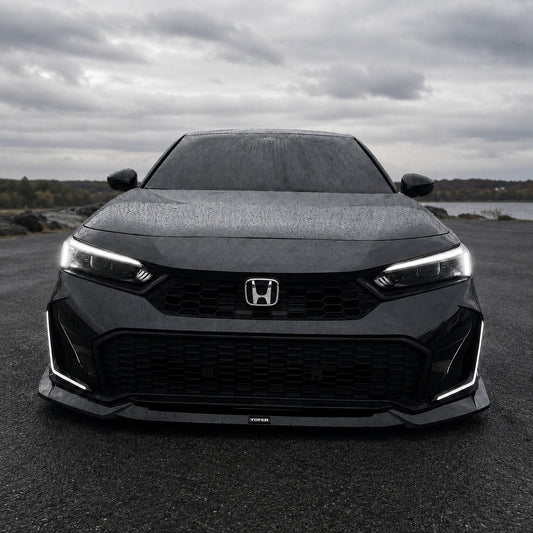 LED DRL fog light on 2025-2026 Honda Civic with white daytime running light and yellow turn signal (1)