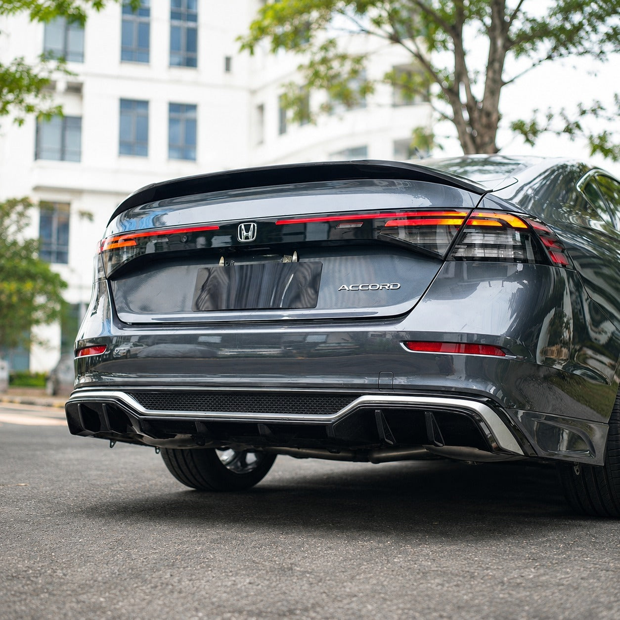 Glossy black sport trunk spoiler for Honda Accord (2)