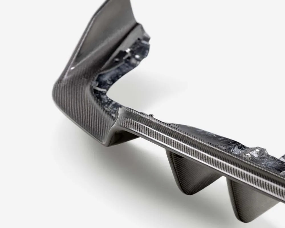Seibon MB-Style carbon fiber rear diffuser mounted on 2023-2025 Honda Civic Type-R (5)