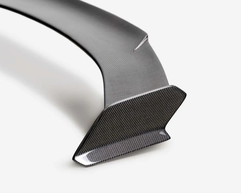 Carbon fiber rear spoiler with gloss finish mounted on 2023-2025 Honda Civic Type-R (5)