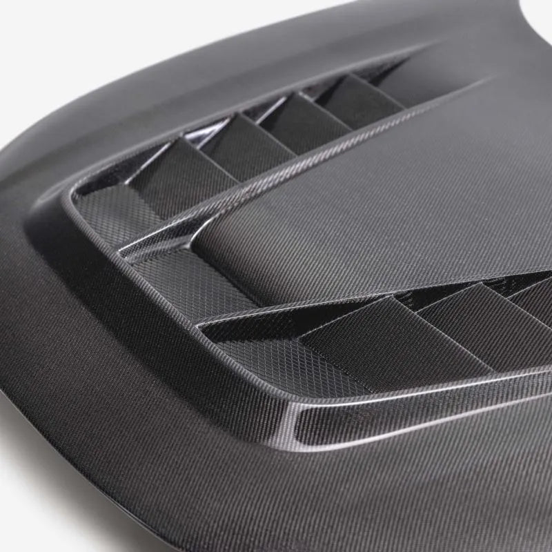 Seibon carbon fiber hood with gloss finish for Honda Civic Type-R (5)