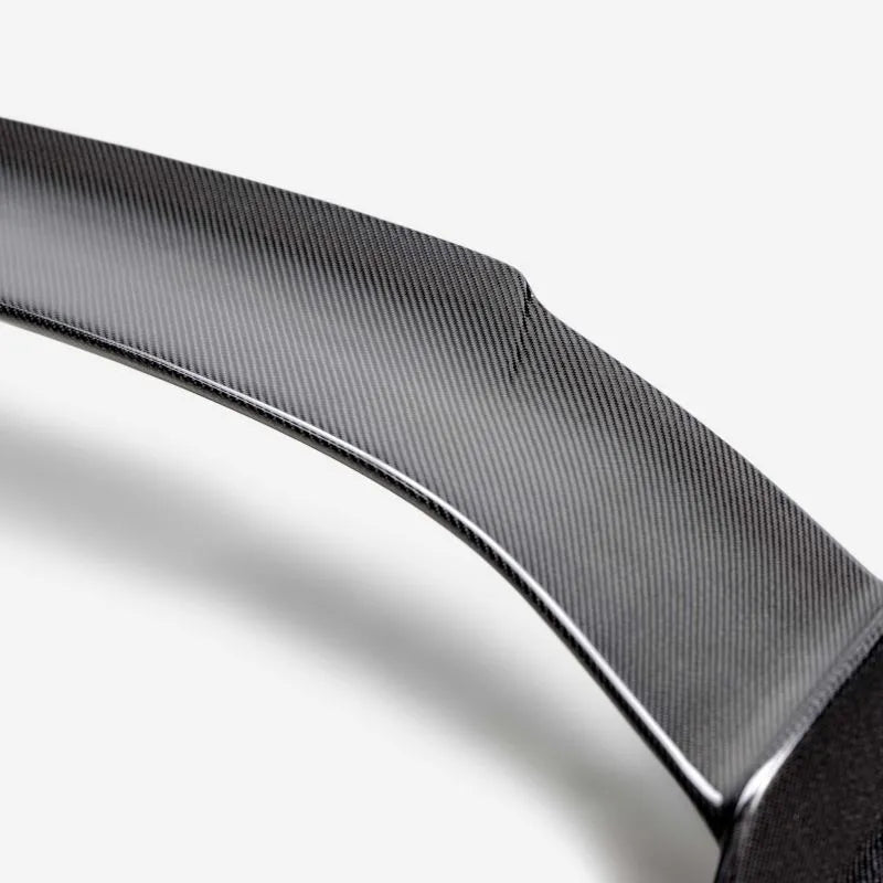 Carbon fiber rear spoiler with gloss finish mounted on 2023-2025 Honda Civic Type-R (7)