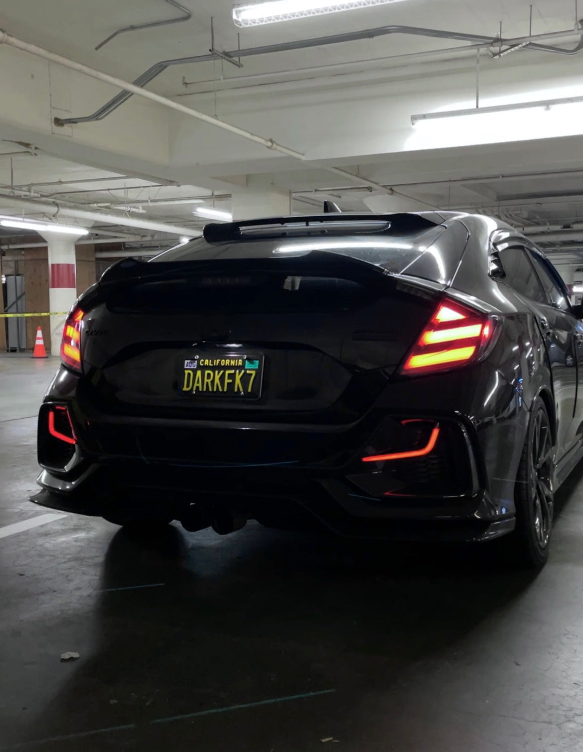 Sequential garnish lights installed in fog light covers (3)